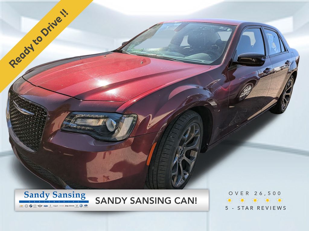 2018 Chrysler 300 Touring's photo