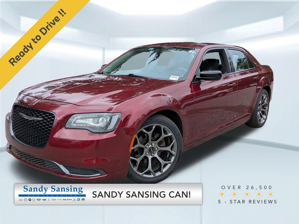 2018 Chrysler 300 Touring's photo