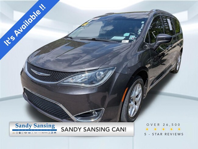 2018 Chrysler Pacifica Touring L Passenger Van