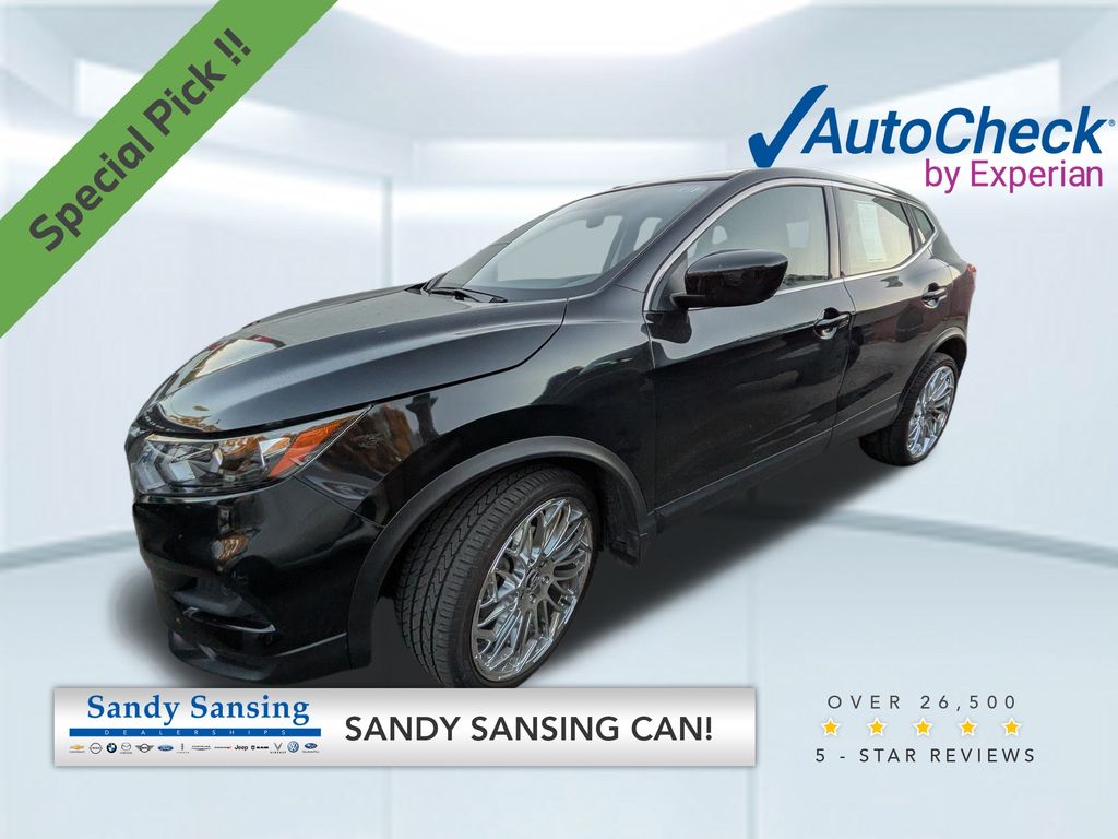 2021 Nissan Rogue Sport S's photo