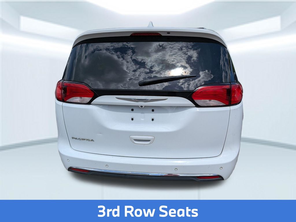 Used 2018 Chrysler Pacifica Touring L with VIN 2C4RC1BG0JR111704 for sale in Daphne, AL