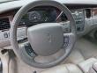 2005 Lincoln Town Car Signature Sedan