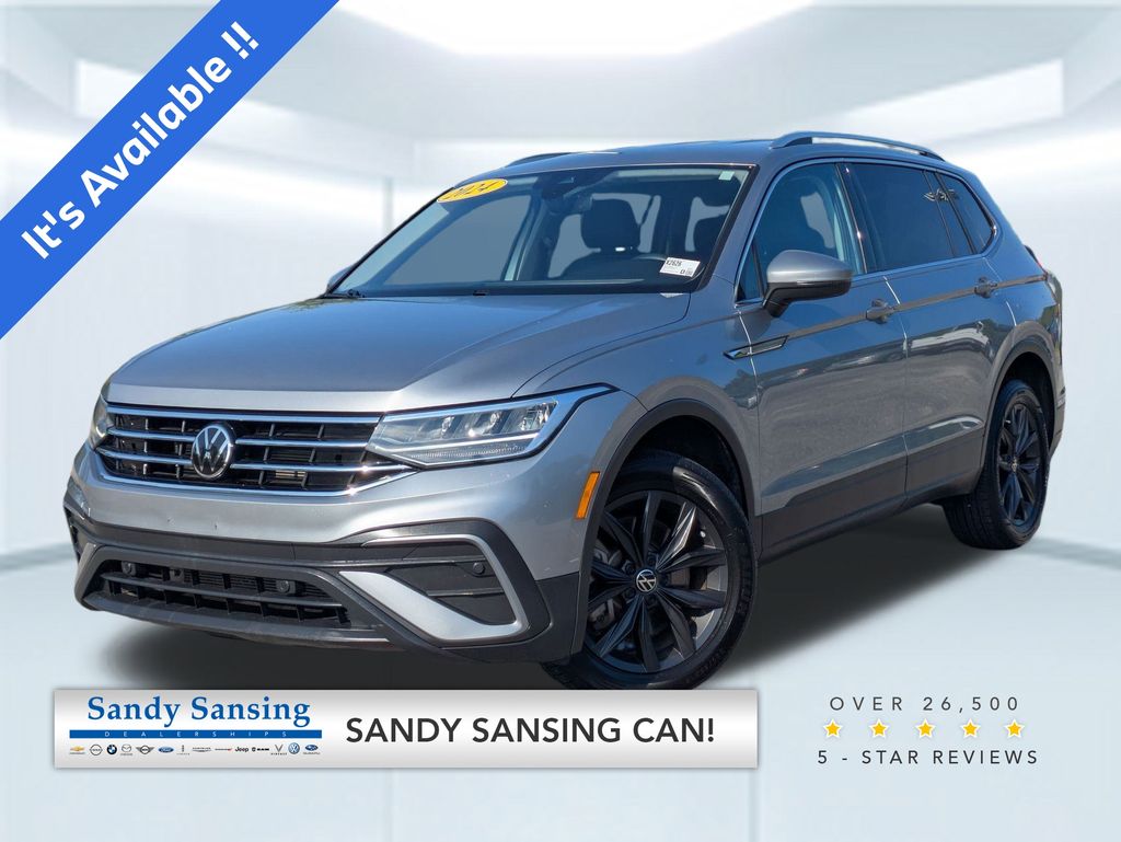 2024 Volkswagen Tiguan SE's photo