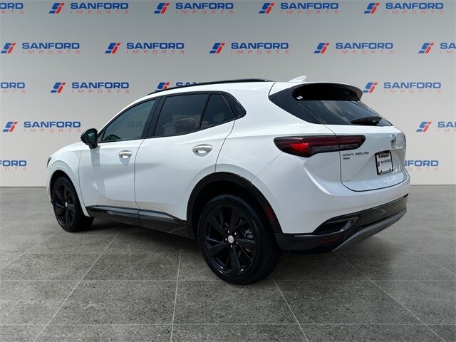 2021 Buick Envision Essence photo 3