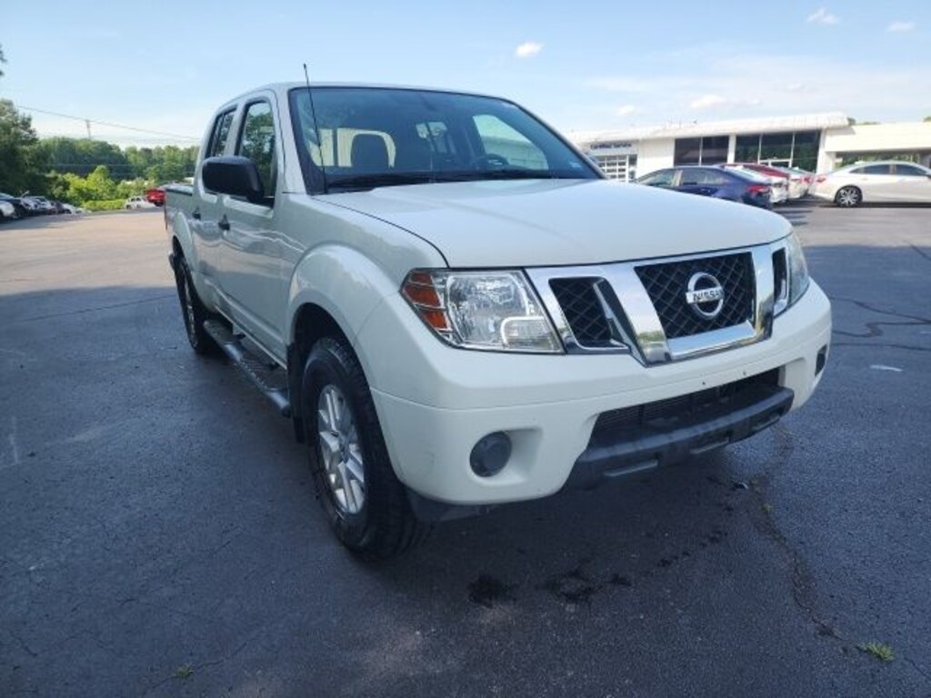 Used 2019 Nissan Frontier SV Truck Crew Cab