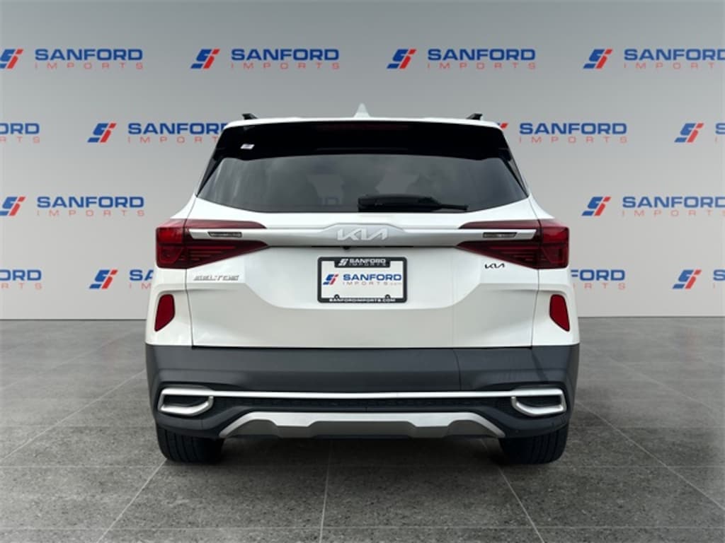 Used 2022 Kia Seltos EX SUV