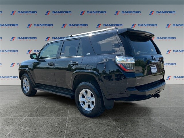 2023 Toyota 4Runner SR5 photo 2