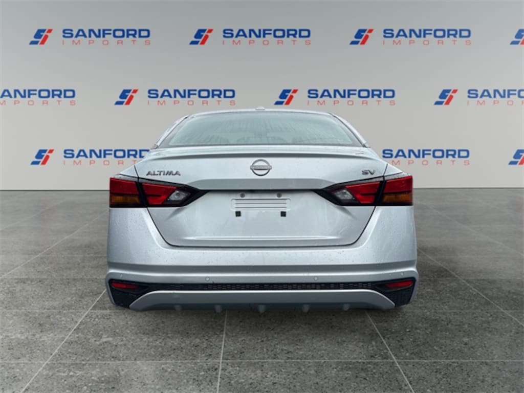 Used 2023 Nissan Altima 2.5 SV Sedan