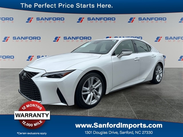 2023 Lexus IS 300's photo