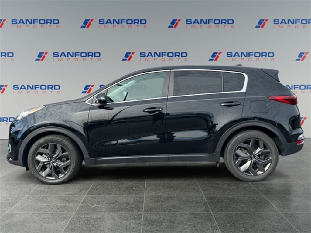 Used 2022 Kia Sportage LX SUV