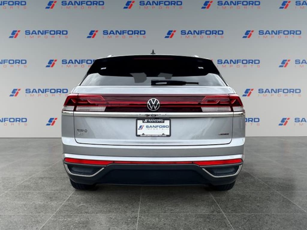 Used 2024 Volkswagen Atlas Cross Sport 2.0T SE SUV
