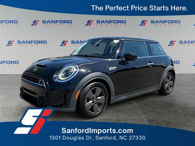 2022 MINI Hardtop Cooper S's photo