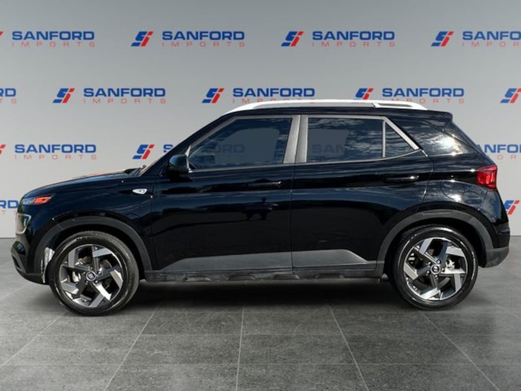 Used 2022 Hyundai Venue SEL SUV
