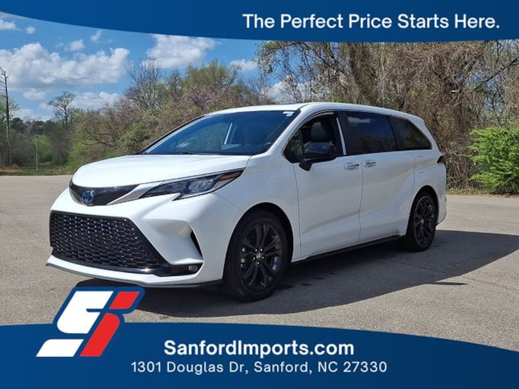 Used 2023 Toyota Sienna XSE 7 Passenger Van Passenger Van