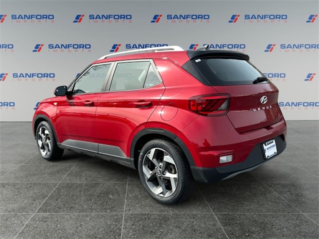 Used 2022 Hyundai Venue SEL SUV