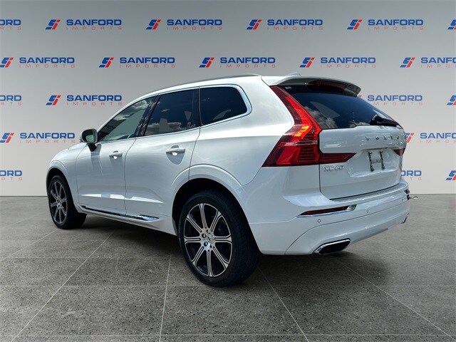 2020 Volvo XC60 T5 Inscription photo 3