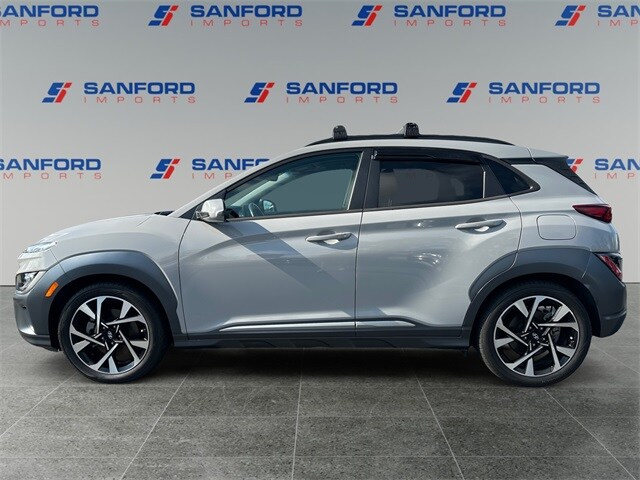 2022 Hyundai Kona Limited photo 2