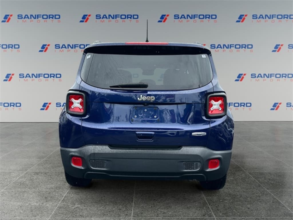 Used 2019 Jeep Renegade Latitude FWD SUV