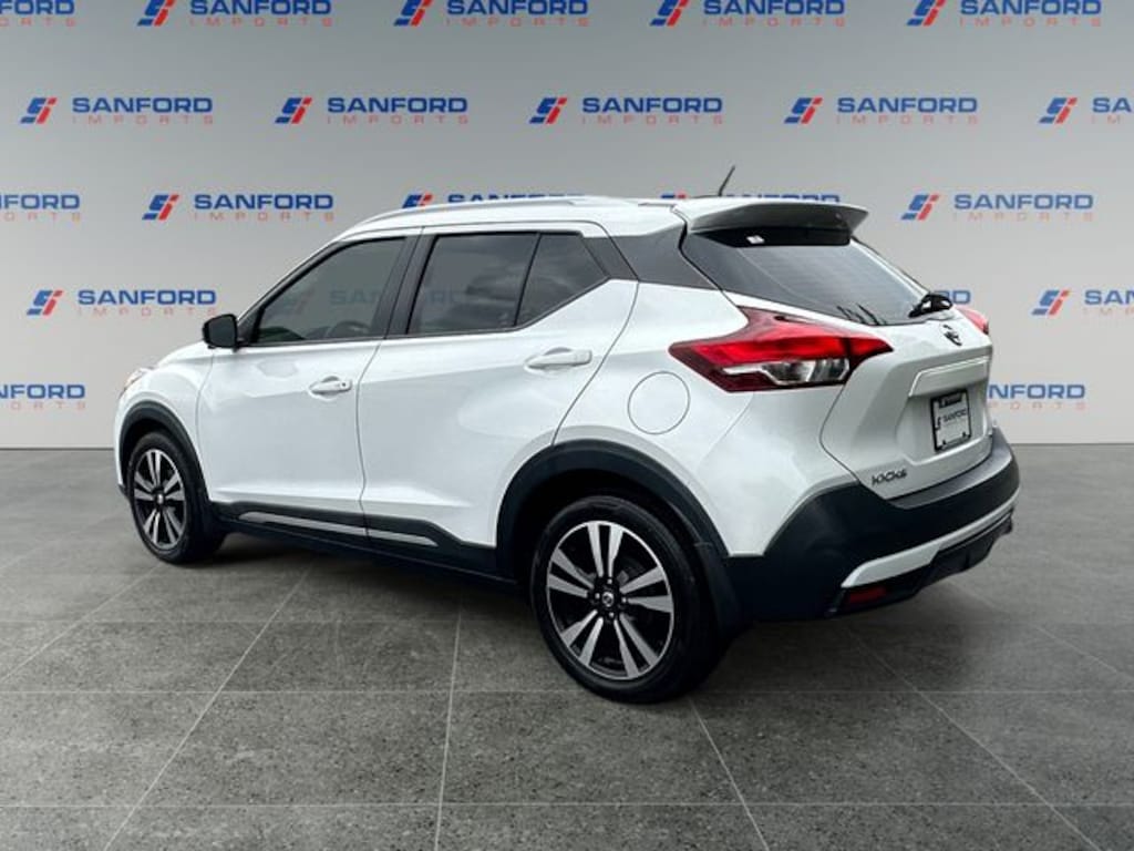Used 2019 Nissan Kicks SR SUV
