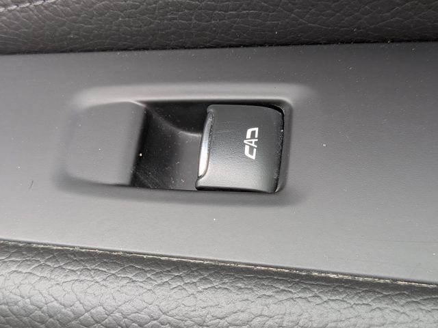 2023 GMC Yukon Denali - Photo 36