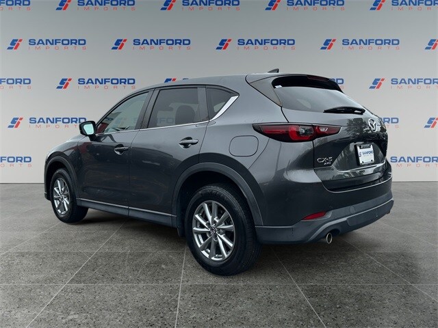 2022 Mazda CX-5 2.5 Select photo 2