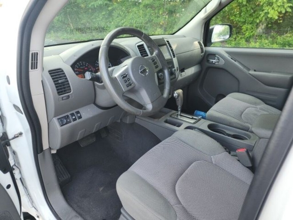 Used 2019 Nissan Frontier SV Truck Crew Cab