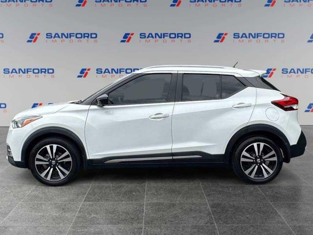 Used 2019 Nissan Kicks SR SUV