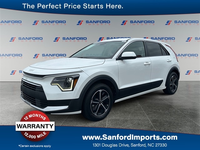 2023 Kia Niro LX's photo