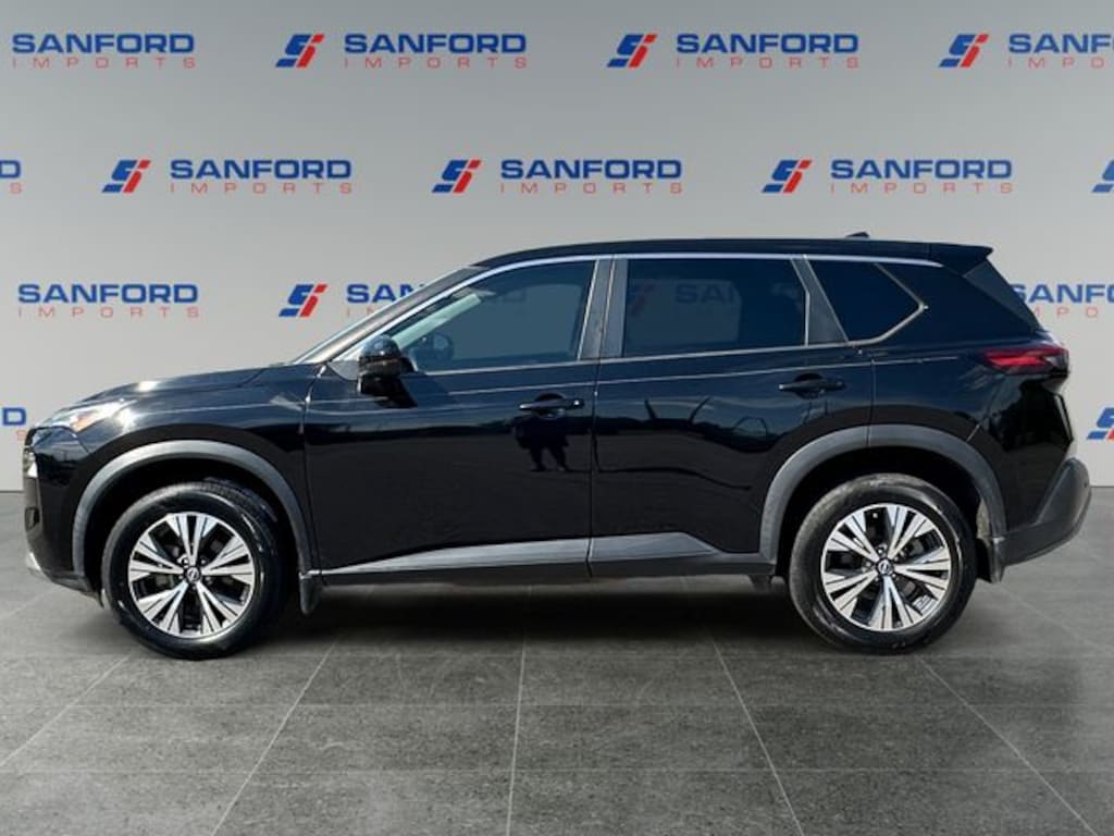 Used 2022 Nissan Rogue SV SUV