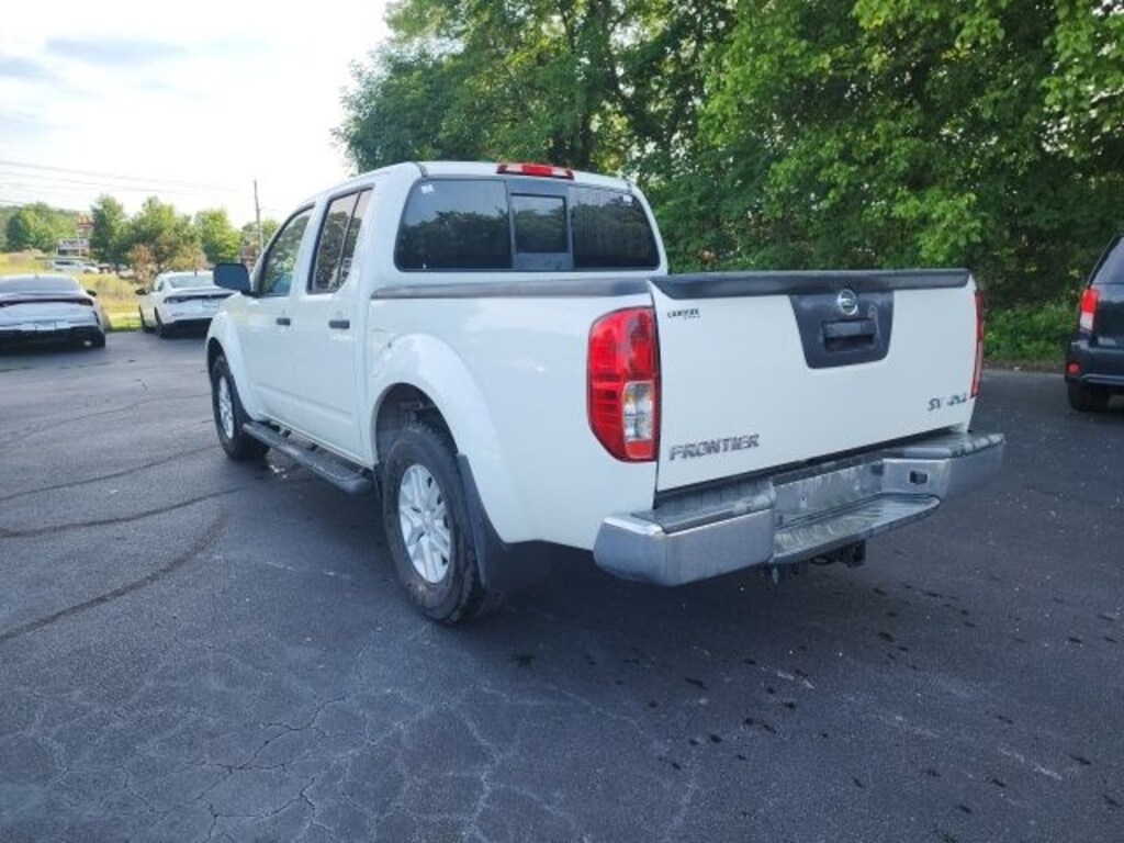Used 2019 Nissan Frontier SV Truck Crew Cab