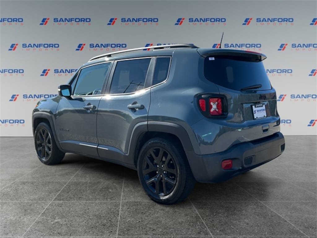 Used 2019 Jeep Renegade Latitude FWD SUV
