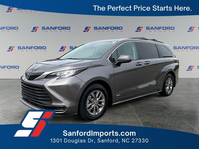 2021 Toyota Sienna LE