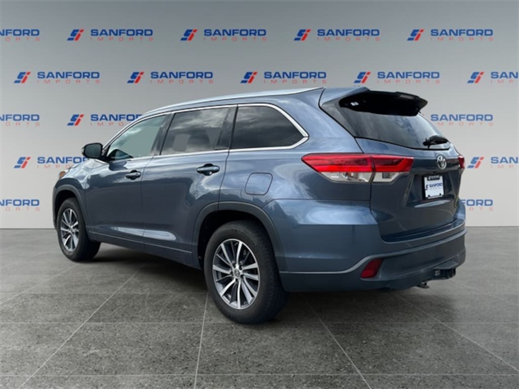 Used 2018 Toyota Highlander XLE V6 SUV
