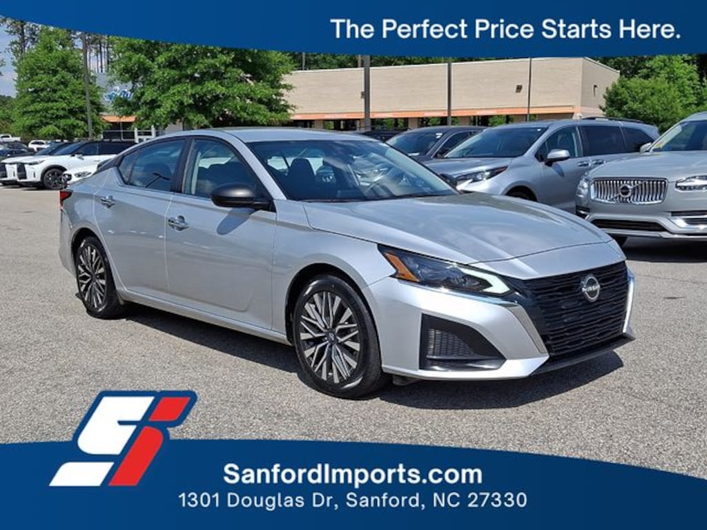 Used 2024 Nissan Altima 2.5 SV Sedan