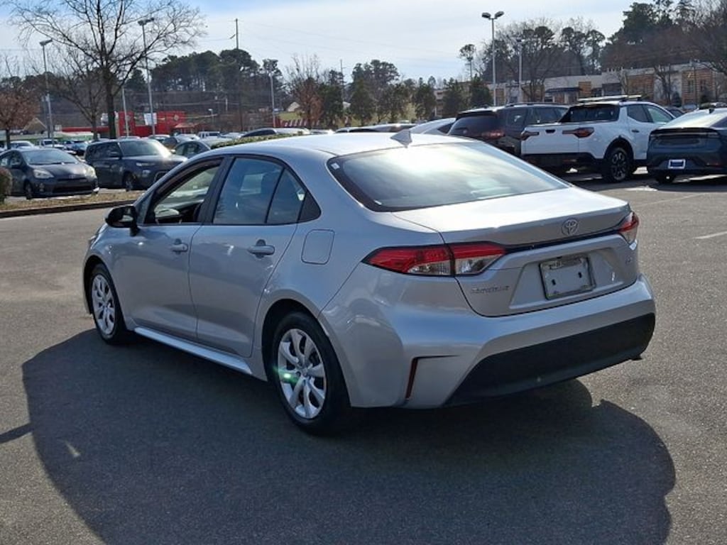 Used 2025 Toyota Corolla LE Sedan