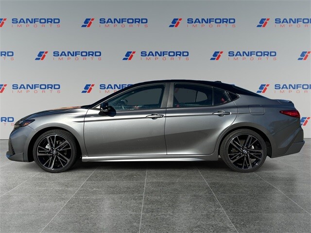 2025 Toyota Camry SE photo 2
