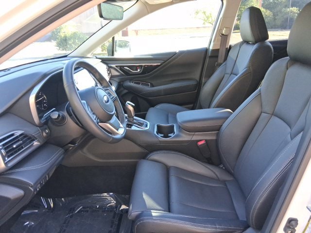 2025 Subaru Outback Limited - Photo 13