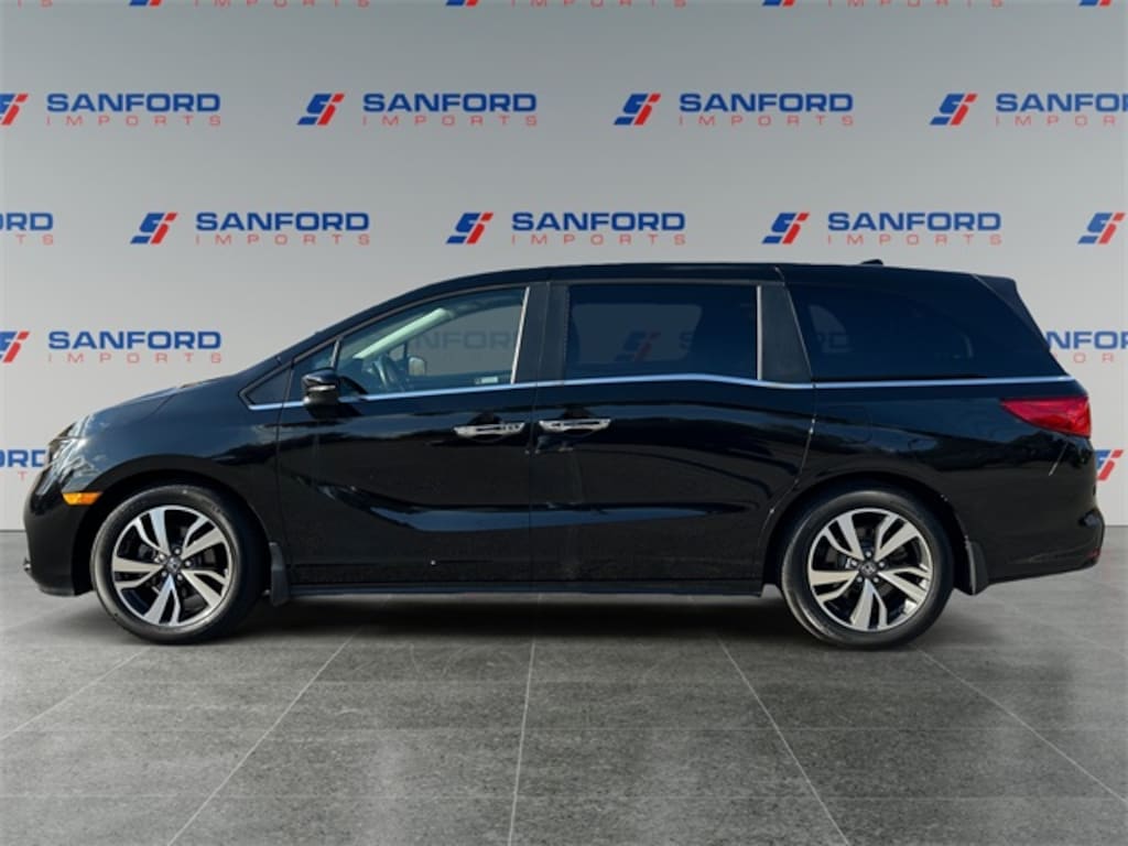 Used 2024 Honda Odyssey Touring Van