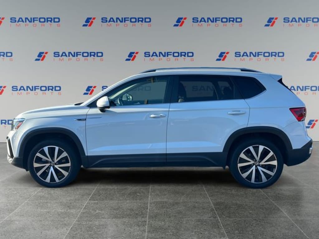 Used 2022 Volkswagen Taos 1.5T SE 4MOTION SUV