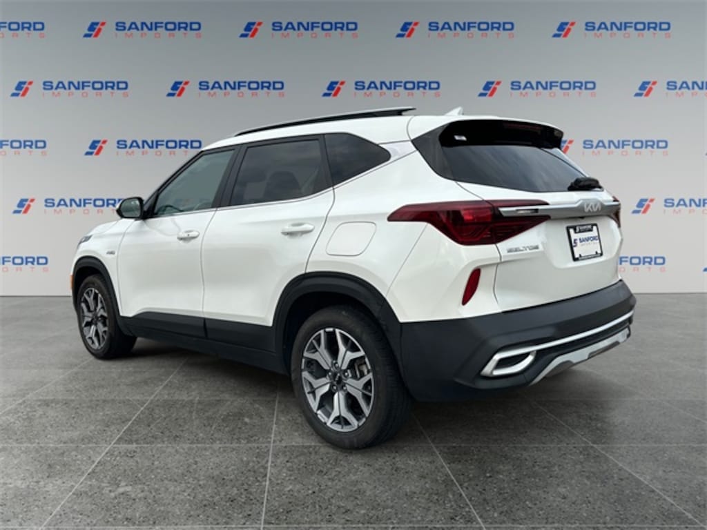 Used 2022 Kia Seltos EX SUV