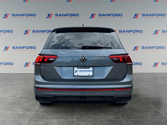 2022 Volkswagen Tiguan SE R-Line Black photo 3