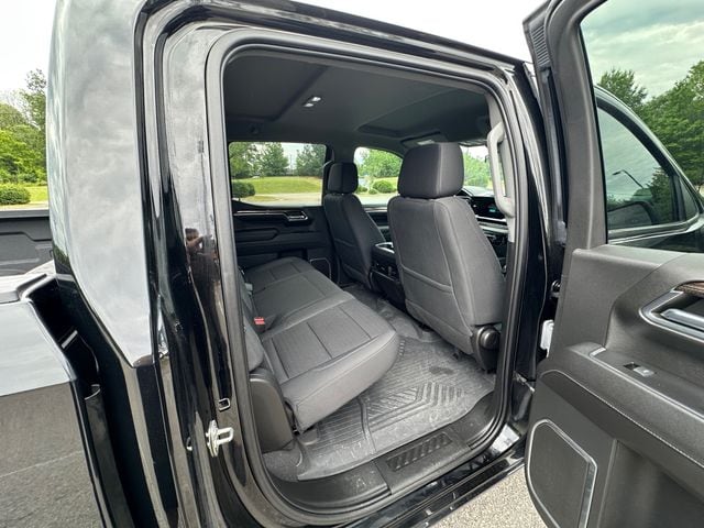 2023 Chevrolet Silverado 1500 RST - Photo 17