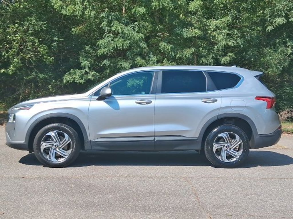Used 2022 Hyundai Santa Fe SE SUV