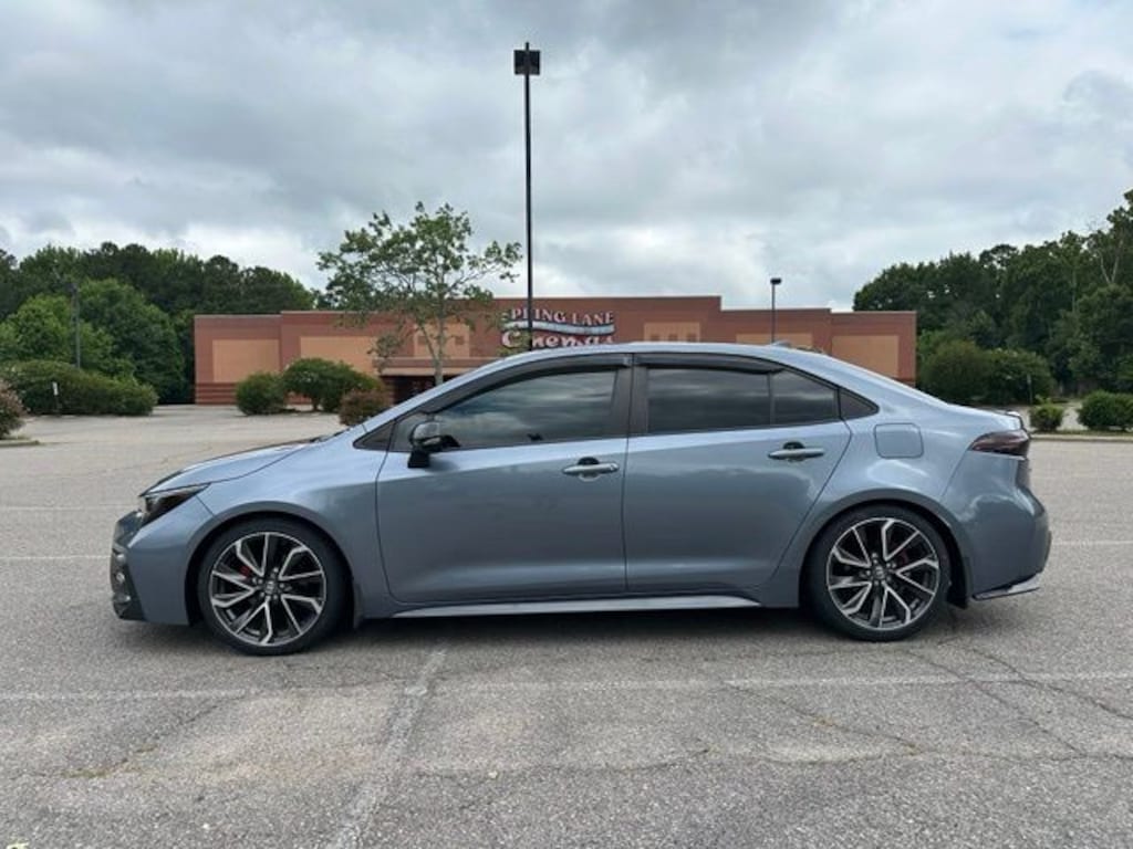 Used 2022 Toyota Corolla SE Sedan