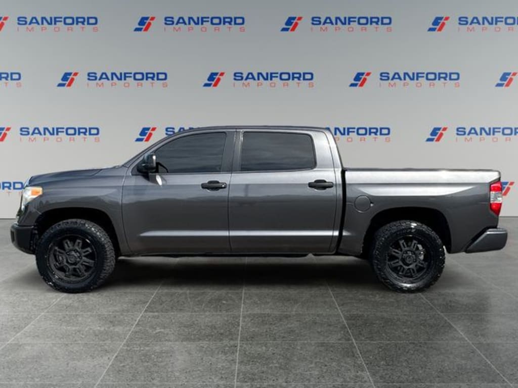 Used 2017 Toyota Tundra SR5 5.7L V8 w/FFV Truck CrewMax