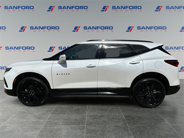 2021 Chevrolet Blazer RS photo 2