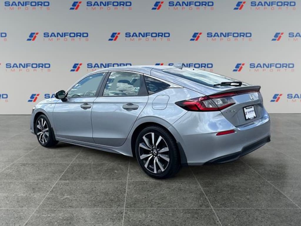 Used 2024 Honda Civic EX-L Hatchback