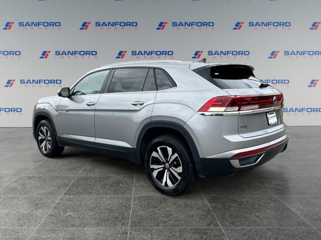 Used 2024 Volkswagen Atlas Cross Sport 2.0T SE SUV