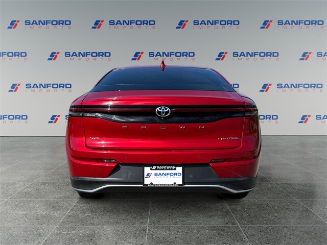 2023 Toyota Crown Limited photo 4