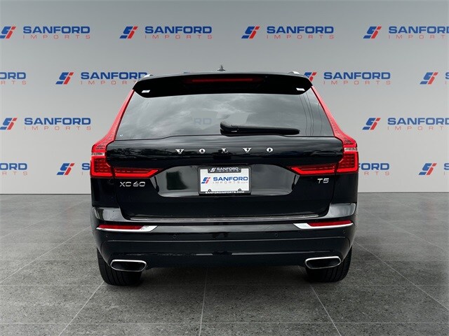 2021 Volvo XC60 T5 Inscription photo 3
